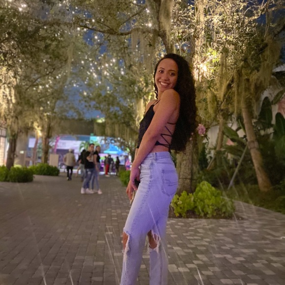 Meet your Posher, Pua - Picture 1 of 3